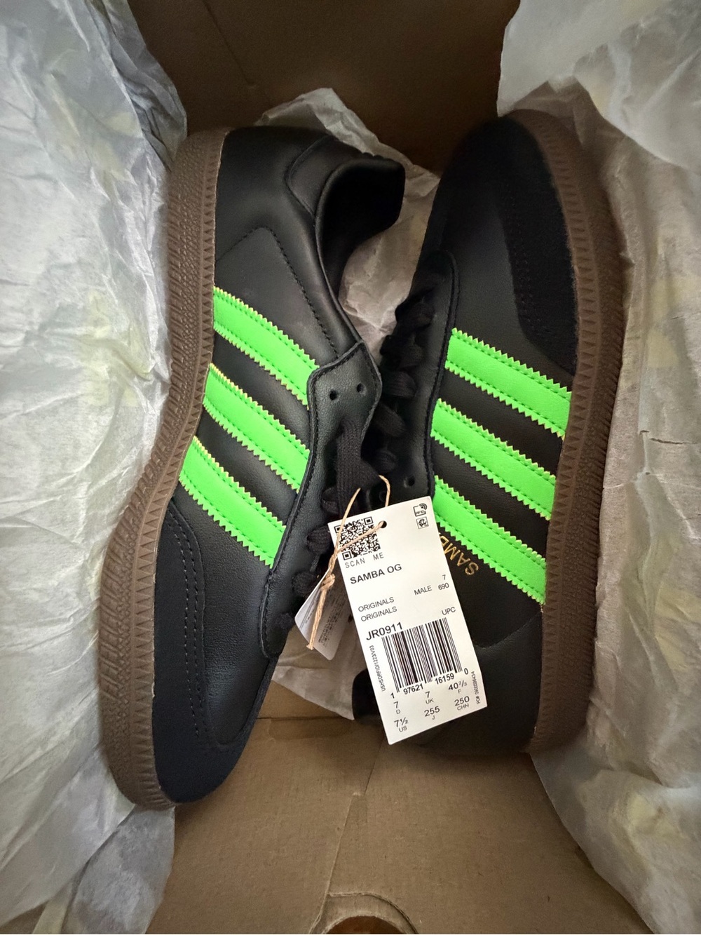 adidas Samba Black with Neon Green Stripes - Picture 3 of 6